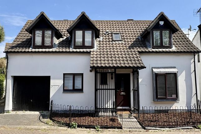 3 bed property, in Beckton, £600,000