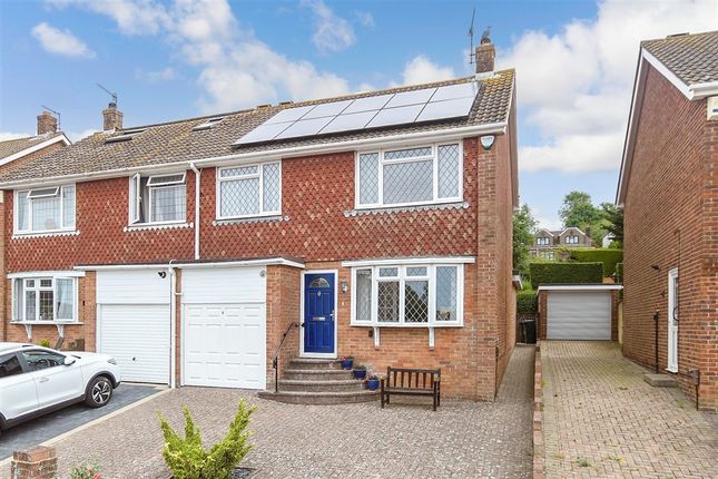 3 bed property, in Batemans Road, £450,000