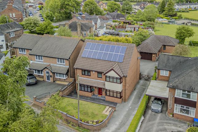 6 bed property, in Woodland Avenue, £575,000