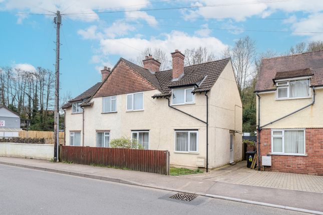 2 bed property, in Forest Road, £180,000