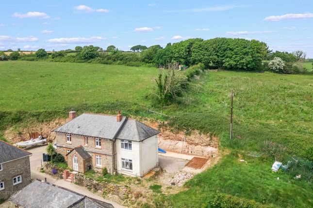3 bed property, in East Allington, £495,000