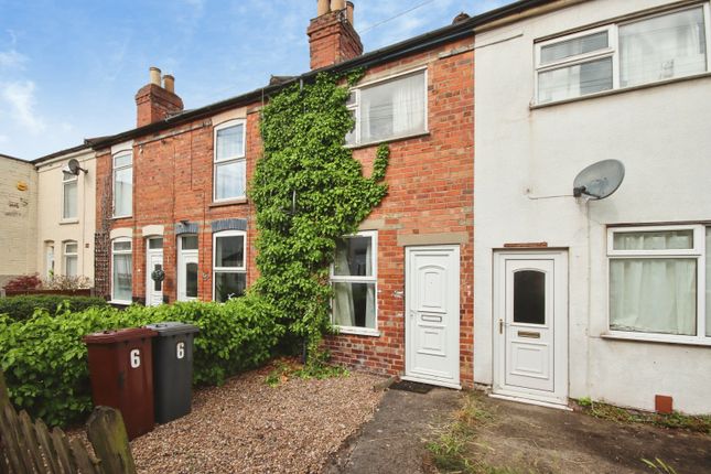 2 bed property, in Connaught Terrace, £90,000