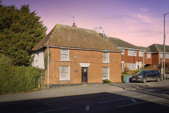 3 bed property, in London Road, £375,000