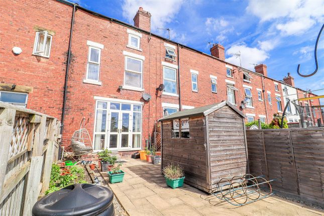 4 bed property, in Painthorpe Terrace, £180,000
