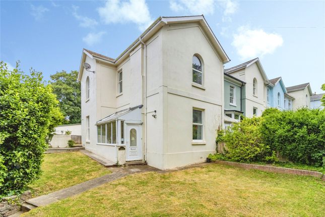 5 bed property, in Windsor Road, £450,000