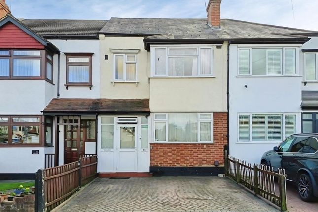 3 bed property, in Cromwell Avenue, £575,000