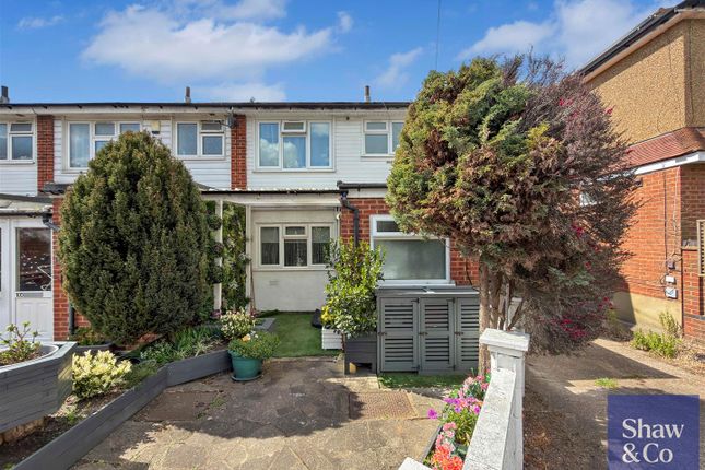 4 bed property, in Whitton Road, £585,000