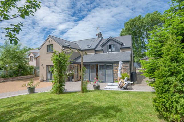 4 bed property, in Little Newcastle, £550,000