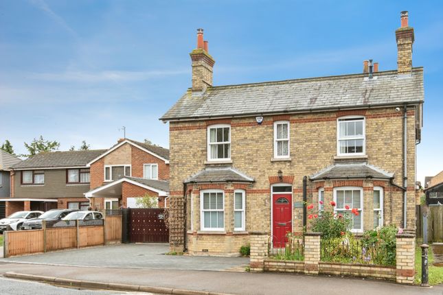 3 bed property, in Stotfold Road, £750,000