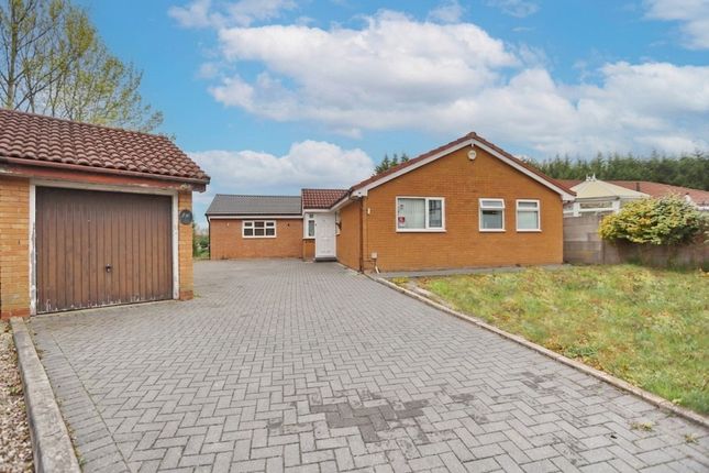 4 bed property, in Prestwich Hills, £500,000