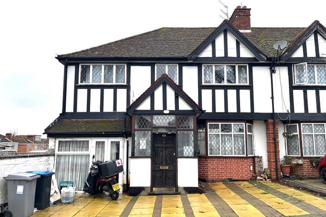 6 bed property, in St. Michaels Avenue, £725,000