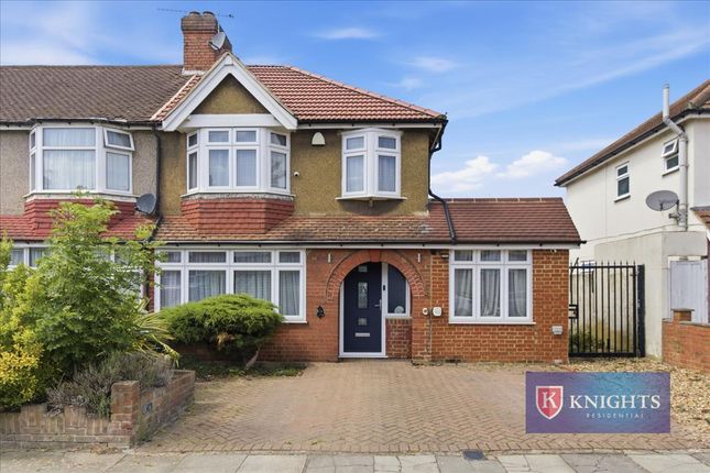 3 bed property, in Woodgrange Avenue, £585,000