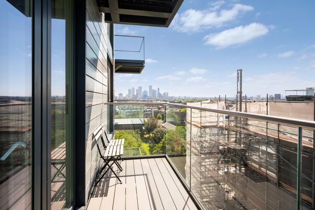 Studio, in Park Vista Tower, £310,000