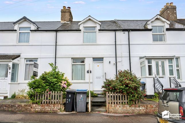 3 bed property, in Cross Road, £270,000