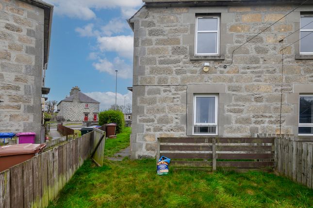 2 bed property, in Kingsmills, £80,000