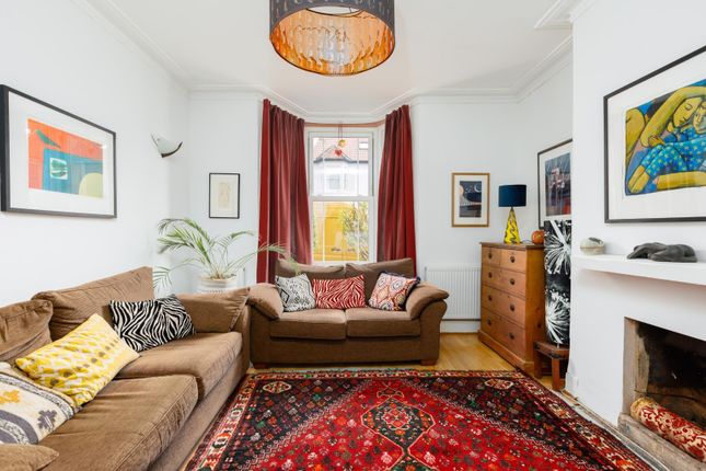 4 bed property, in Kingsley Road, £550,000