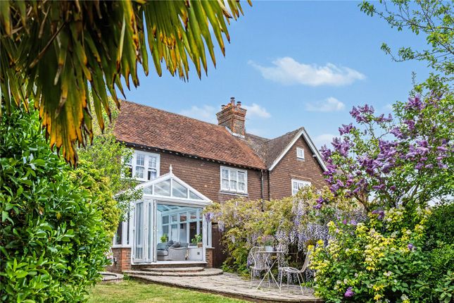 3 bed property, in Skeynes Farm Cottages, £695,000