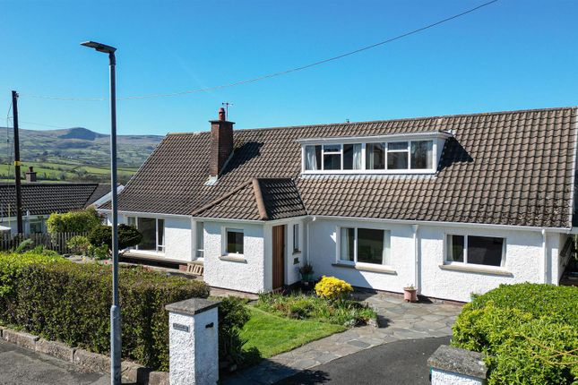 4 bed property, in Whin Road, £434,950
