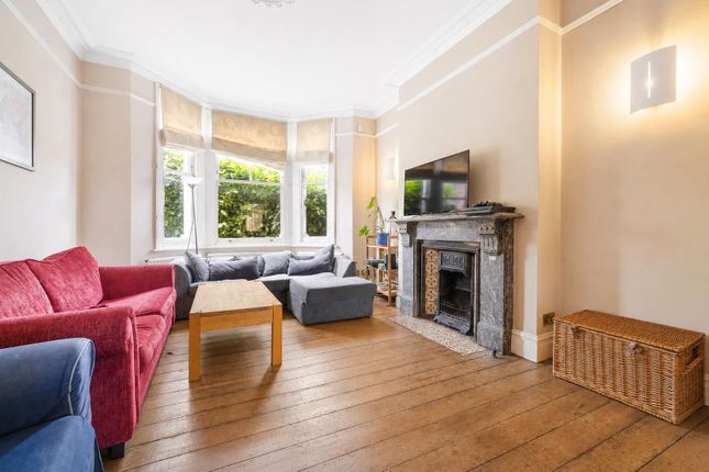 4 bed property, in Brayburne Avenue SW4, £1,150,000