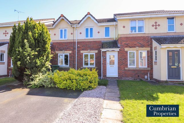 2 bed property, in Antonine Way, £155,000