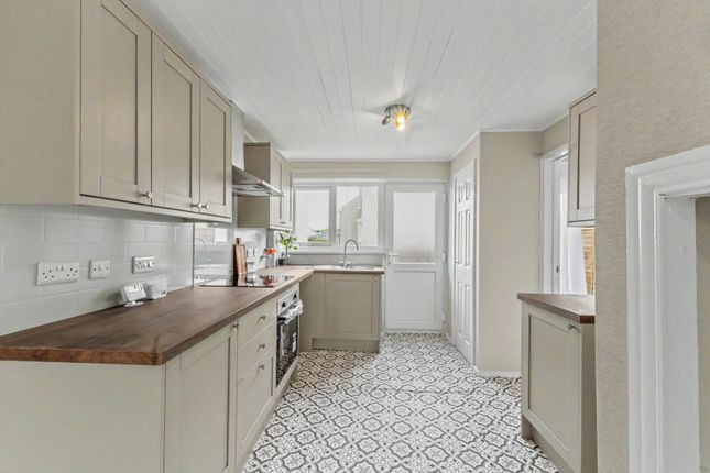 3 bed property, in Criffel Road, £125,000