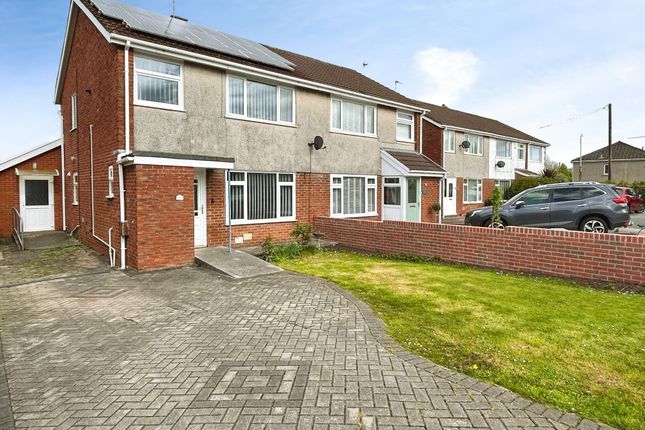 3 bed property, in Woodland Avenue, £240,000