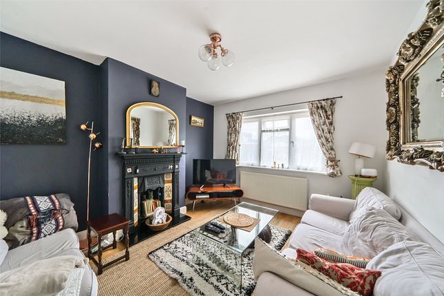 3 bed property, in Melbury Road, £510,000