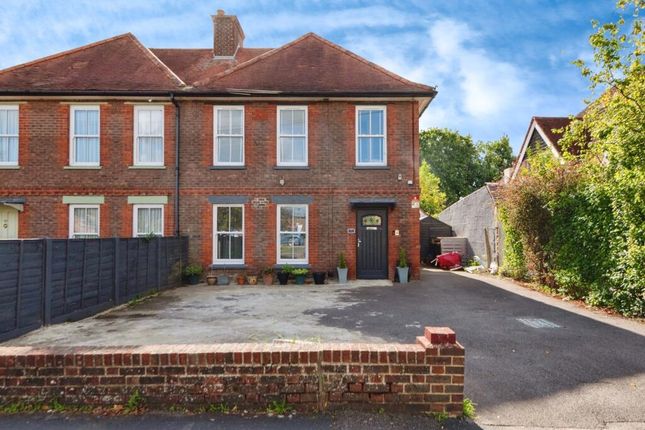 5 bed property, in Bury Road, £405,000