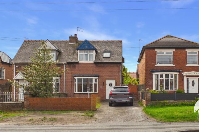 2 bed property, in Warwick Terrace West, £139,950