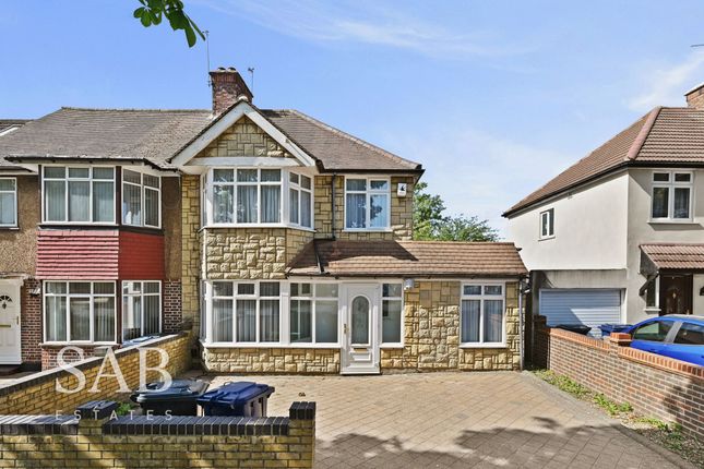 4 bed property, in Whitton Avenue East, £750,000
