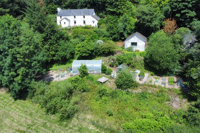 3 bed property, in Rhydcymerau, £575,000