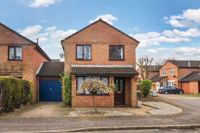 4 bed property, in Whittingstall Avenue, £400,000