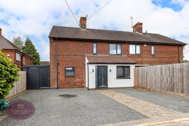 3 bed property, in Helston Drive, £260,000