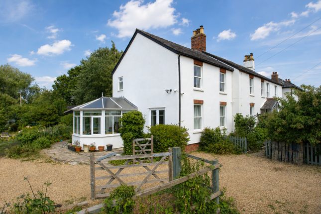 4 bed property, in Westley Waterless, £595,000