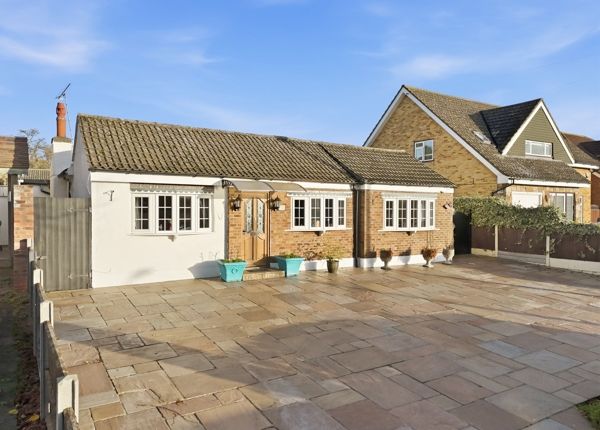 3 bed property, in Ascension Road, £675,000