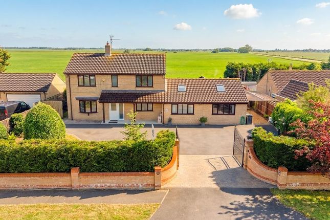 4 bed property, in Jekils Bank, £425,000