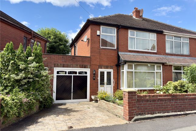 3 bed property, in Carlton Avenue, £200,000