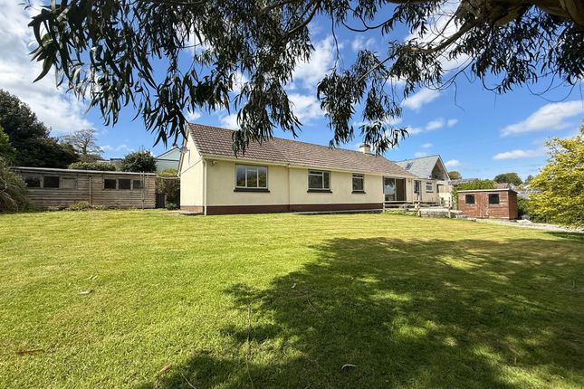 4 bed property, in Roscarrack Close, £535,000