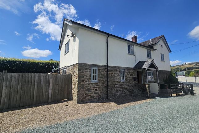 4 bed property, in Bucknell SY7, £390,000