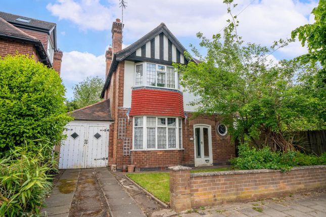 3 bed property, in Repton Road, £495,000