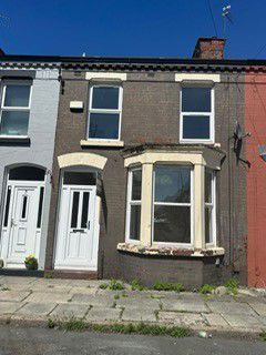3 bed property, in Grosvenor Road, £120,000
