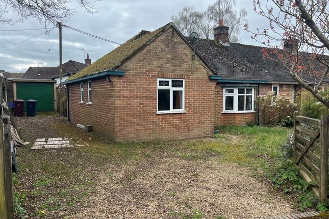 2 bed property, in 71 Hammer Hill, £265,000