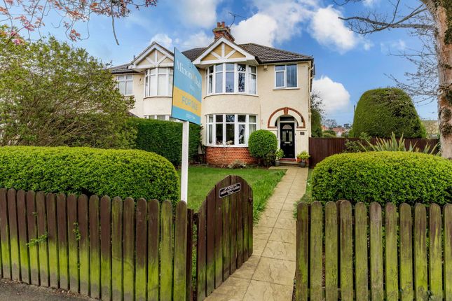 3 bed property, in Colchester Road, £325,000