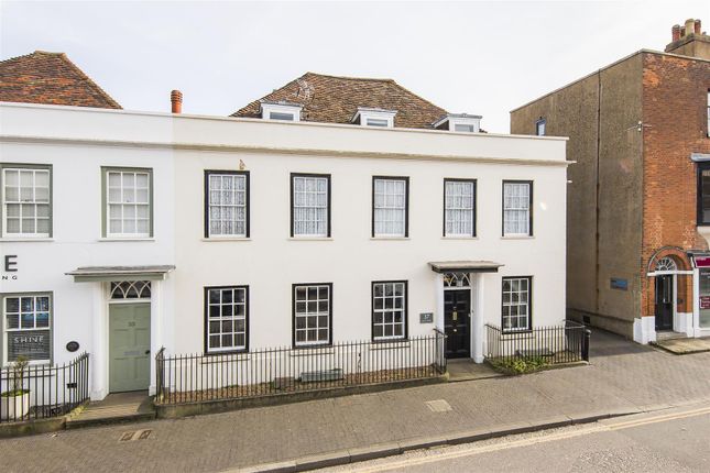 2 bed property, in High Street, £650,000