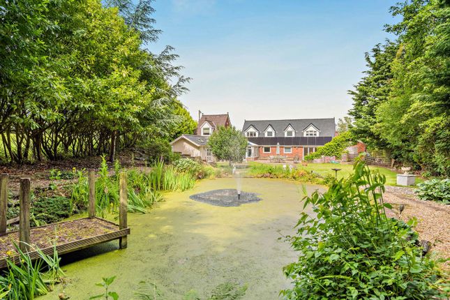 4 bed property, in Red Street, £599,000