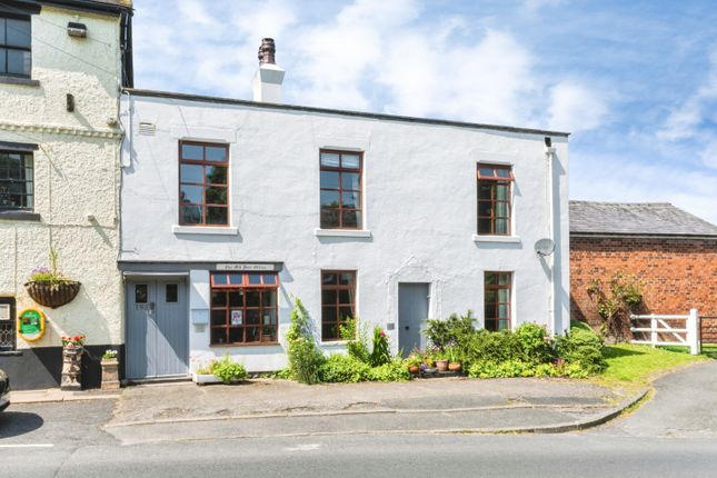 5 bed property, in Park Lane, £390,000