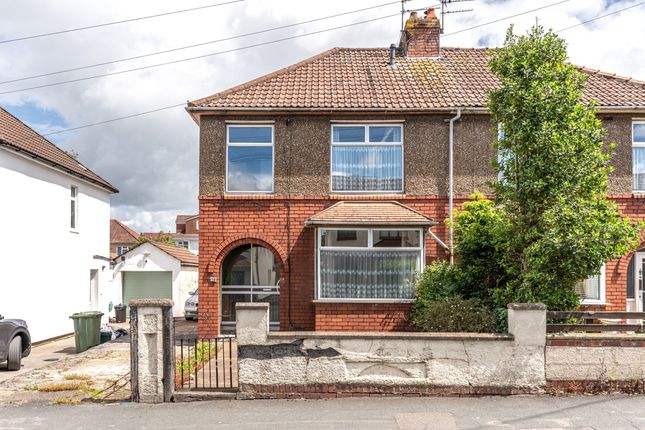 3 bed property, in Park Road, £425,000