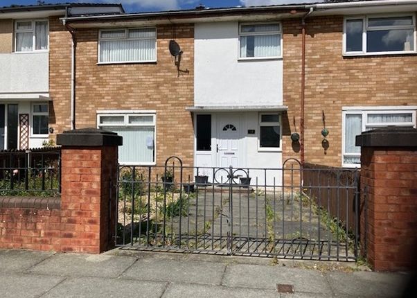 3 bed property, in Broomhill Close, £150,000