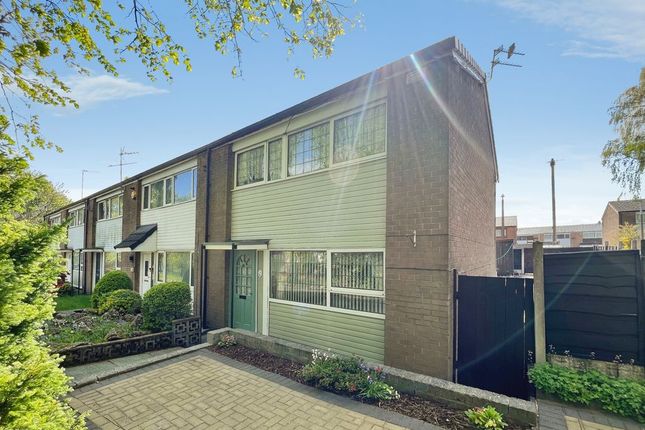 3 bed property, in Meadowside Avenue, £155,000