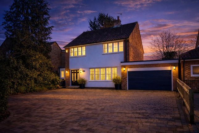 5 bed property, in Three Bridges Road, £725,000